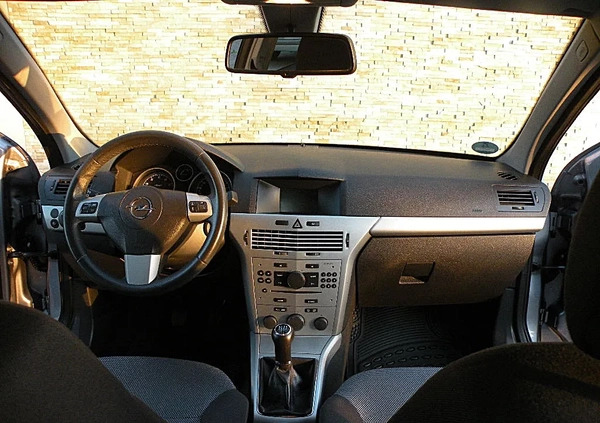 Opel Astra cena 15900 przebieg: 180300, rok produkcji 2009 z Raszków małe 497